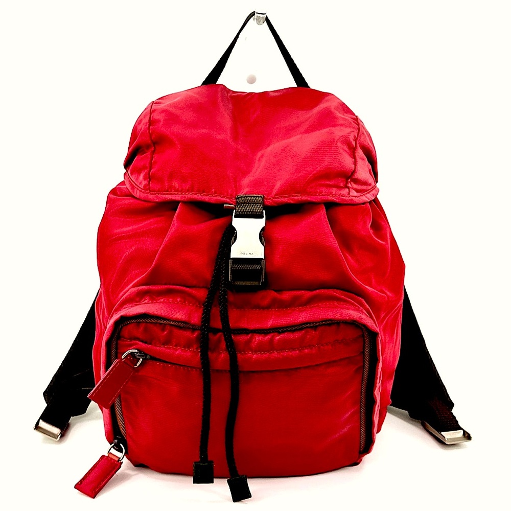 Authentic Prada Red and Black Nylon Med Sized Back Pack - great condition ❤️
